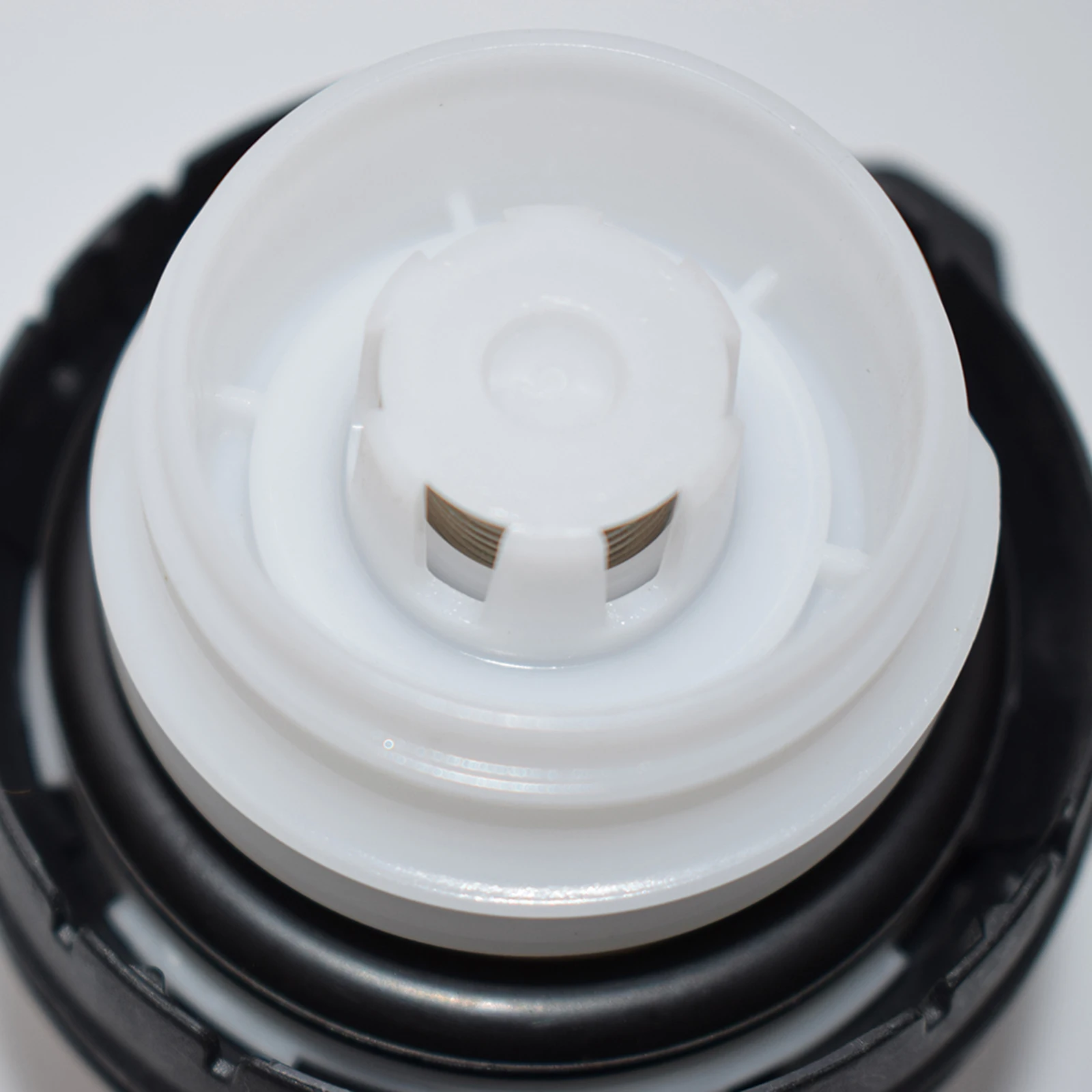 Tapa depósito combustible Honda 17670-T3W-A01 para Civic, HR-V y Pilot - imagen 4