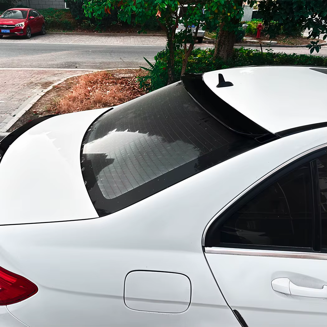 Vista del accesorio de carrocería para Mercedes-Benz C W204