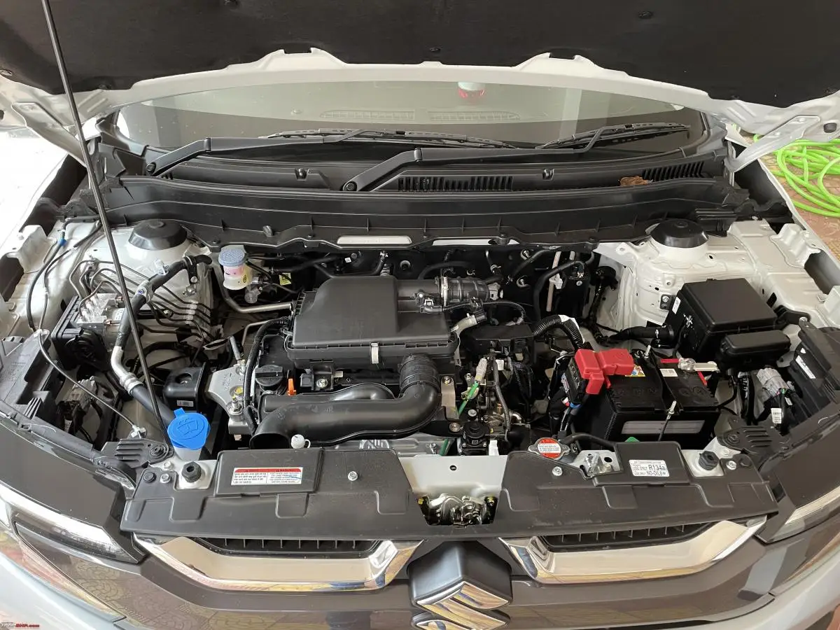 Puntales capó Suzuki Brezza YH 2022-2025 – Amortiguadores delanteros - imagen 2