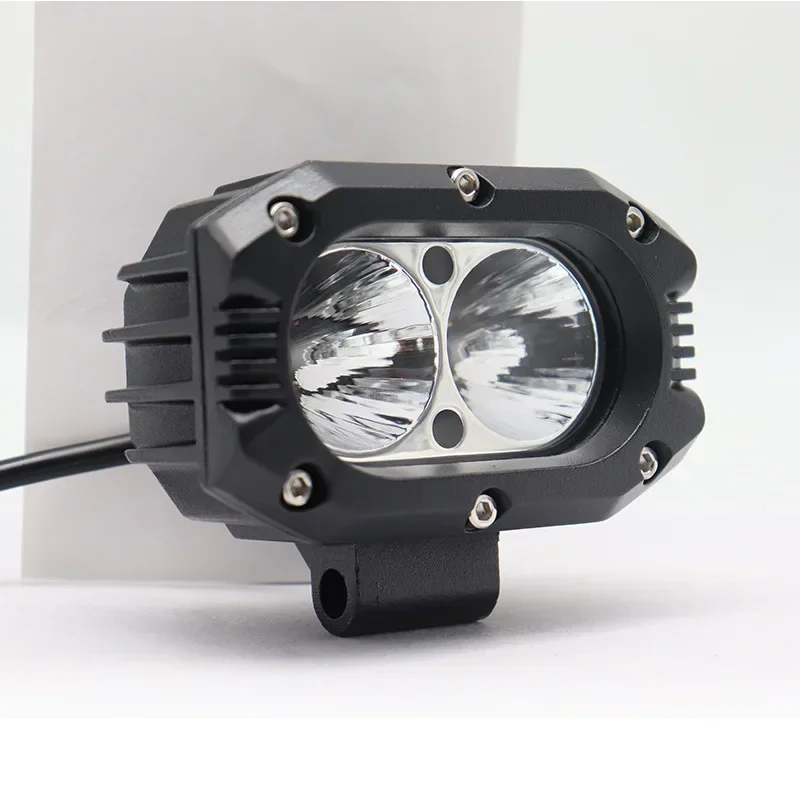 Foco LED de trabajo ovalado para coche, moto y todoterreno - imagen 4