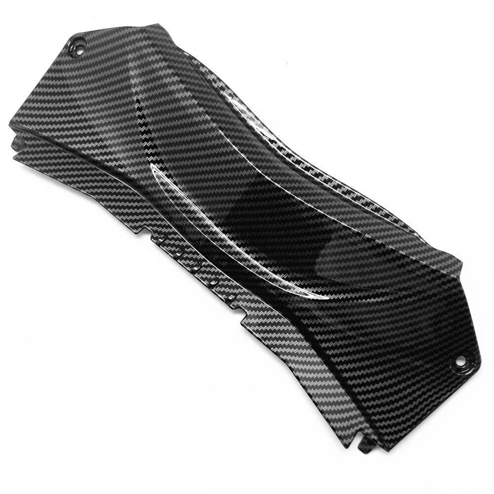 Carenado trasero superior efecto carbono Yamaha YZF-R3/R25 2014-2020 - imagen 3