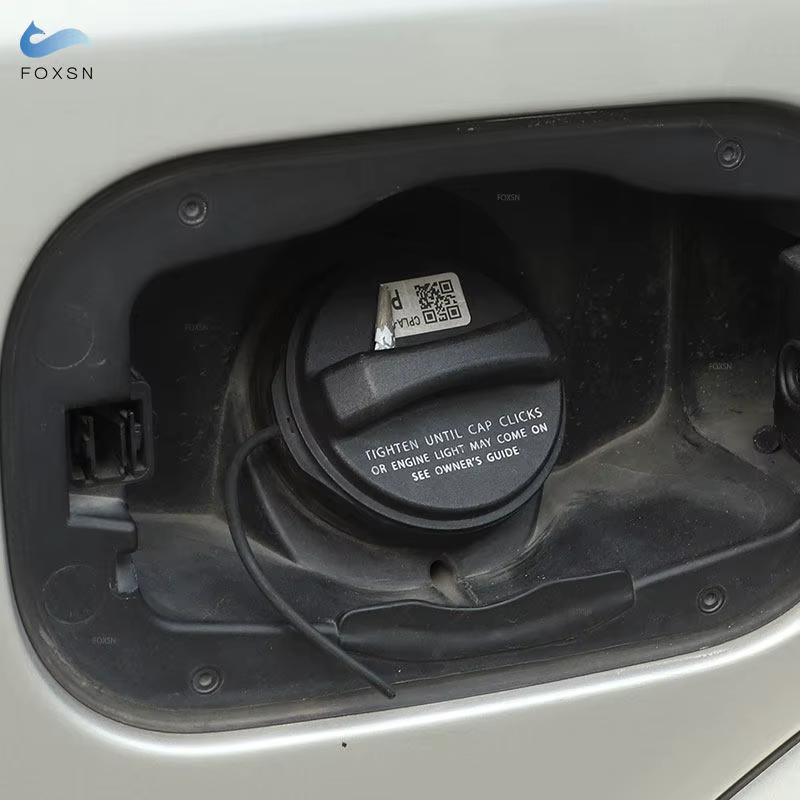 LR 053666 – Tapa depósito combustible Land Rover Discovery 3/4