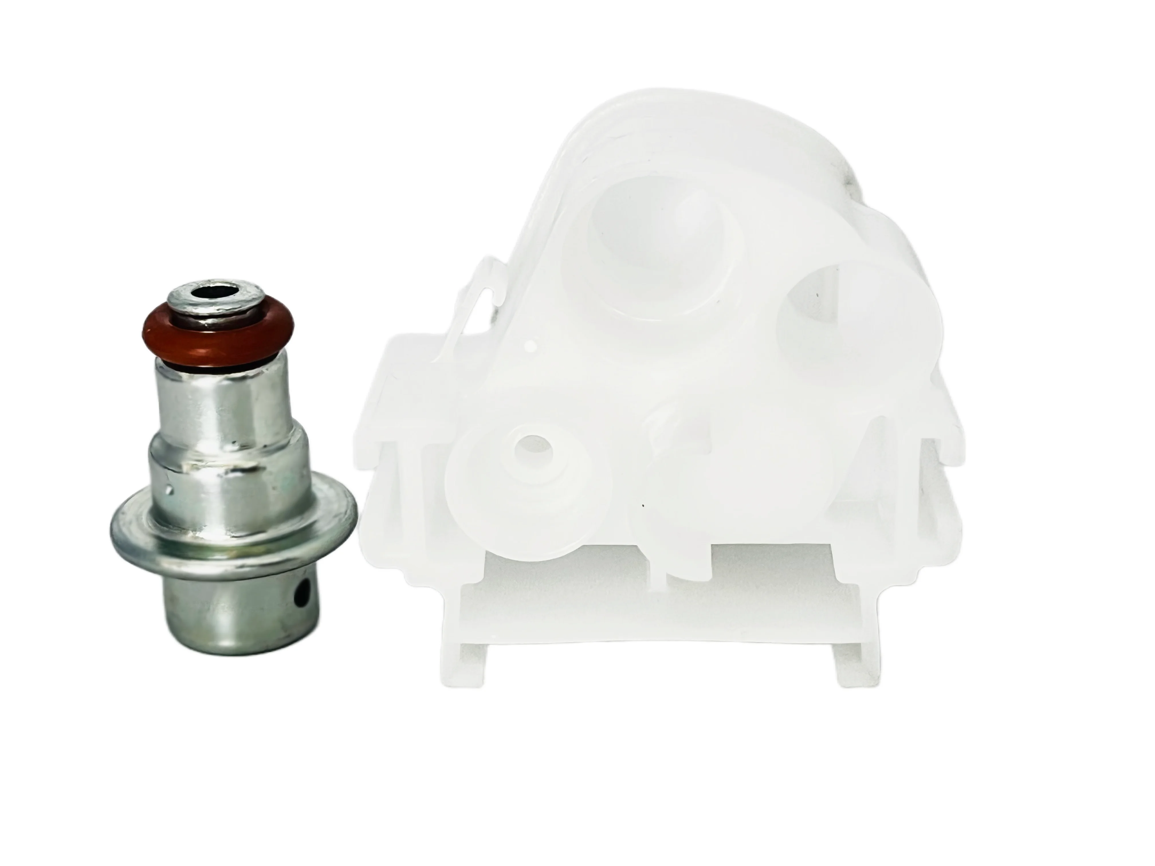 Regulador presión combustible 15610-27G00 Suzuki V-Strom DL650 y GSX-R - imagen 2