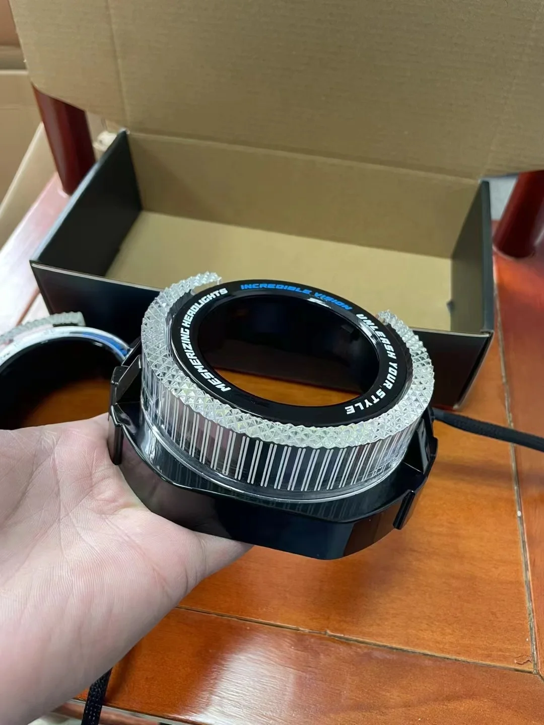 Máscara LED ojo de ángel 5D para faros universales de coche - imagen 3