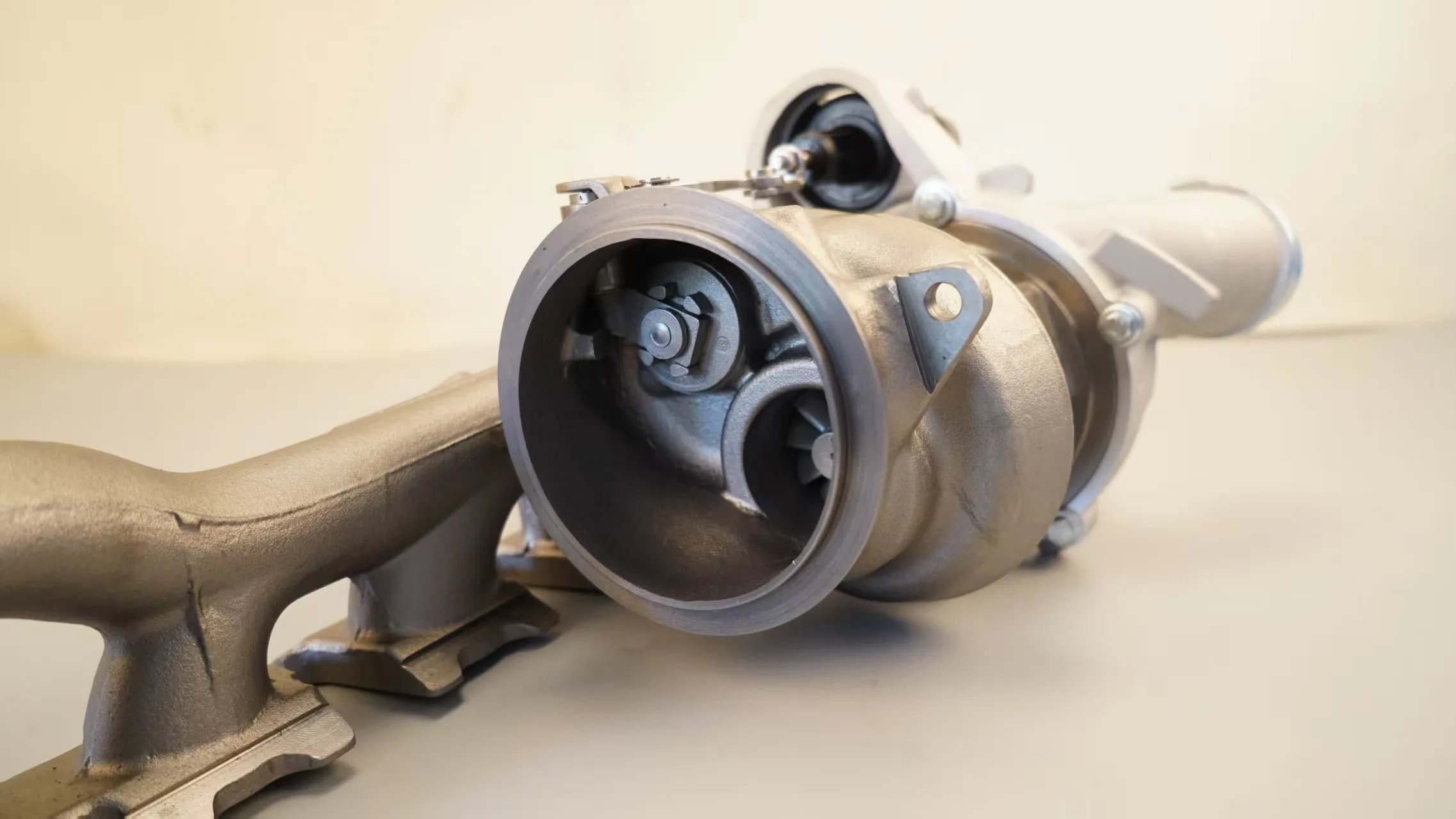 Turbocompresor GTX3582R rodamiento flotante BMW B58 3.0L 6 puertos - imagen 3