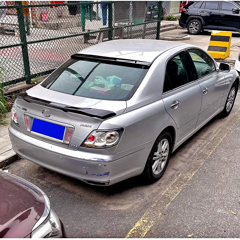 Alerón exterior para personalizar la trasera del Toyota Mark X