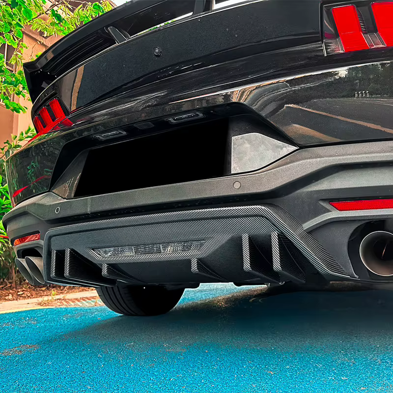 Difusor trasero Monjaro Tuning para Ford Mustang 2024 - imagen 3