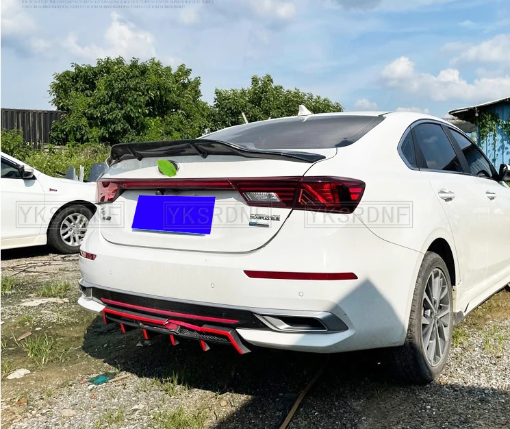 Alerón trasero cola de pato en carbono para Kia K3/Cerato/Forte GT - imagen 2