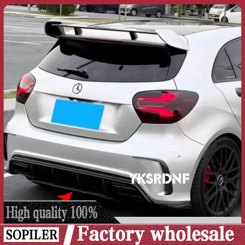 Difusor trasero negro Mercedes Clase A W176 A45 AMG, 4 salidas