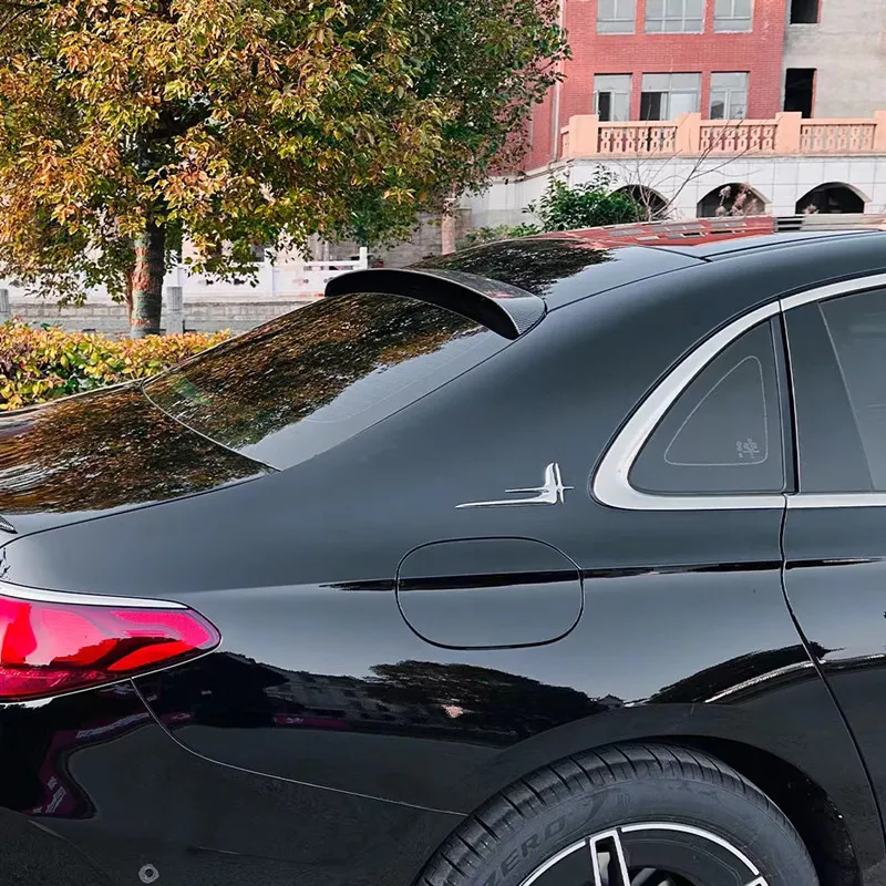 Alerón trasero de carbono Mercedes-Benz Clase E W214 E260/E300 - imagen 5