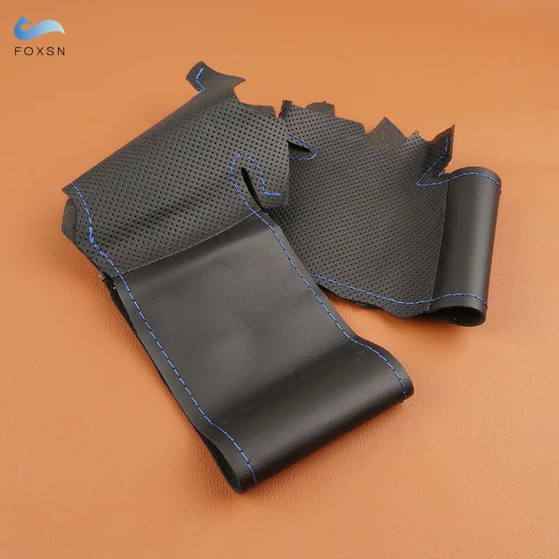 Protector volante Kia Carens 2004-2006 microfibra perforada cosido mano