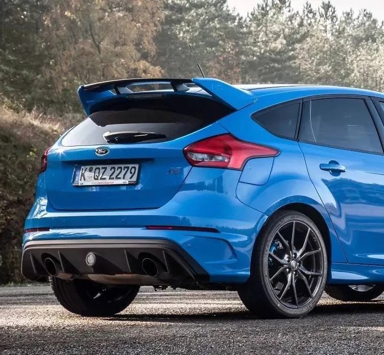 Alerón trasero fibra de carbono Ford Focus RS 2012-2018 - imagen 3