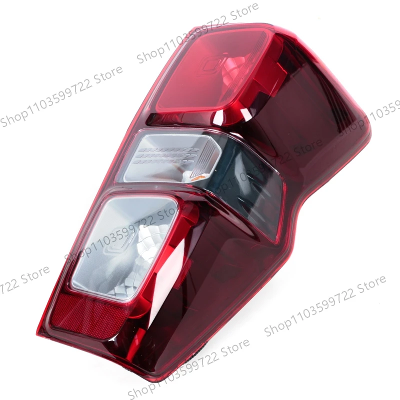 Luz trasera Isuzu D-Max 2020-2022 freno, giro y marcha atrás - imagen 5