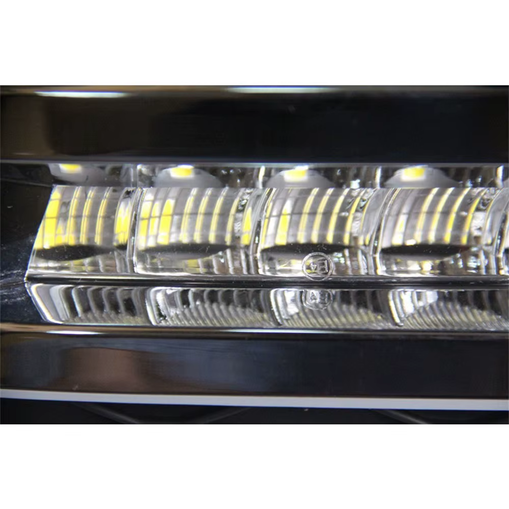 Detalle de la tira LED RGB para Mercedes-Benz GL W164