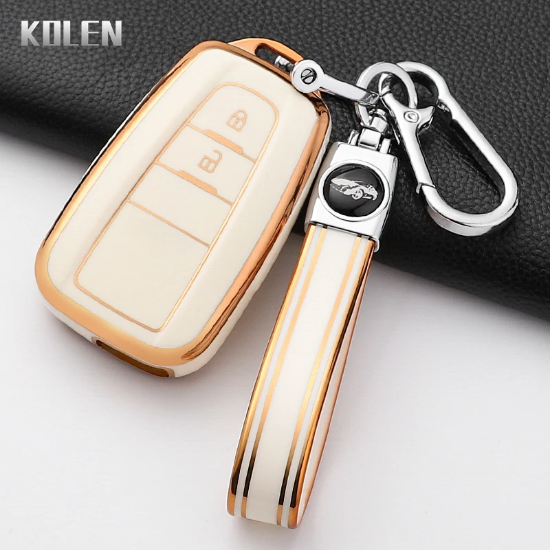Funda protectora KOLEN colocada en una llave de coche