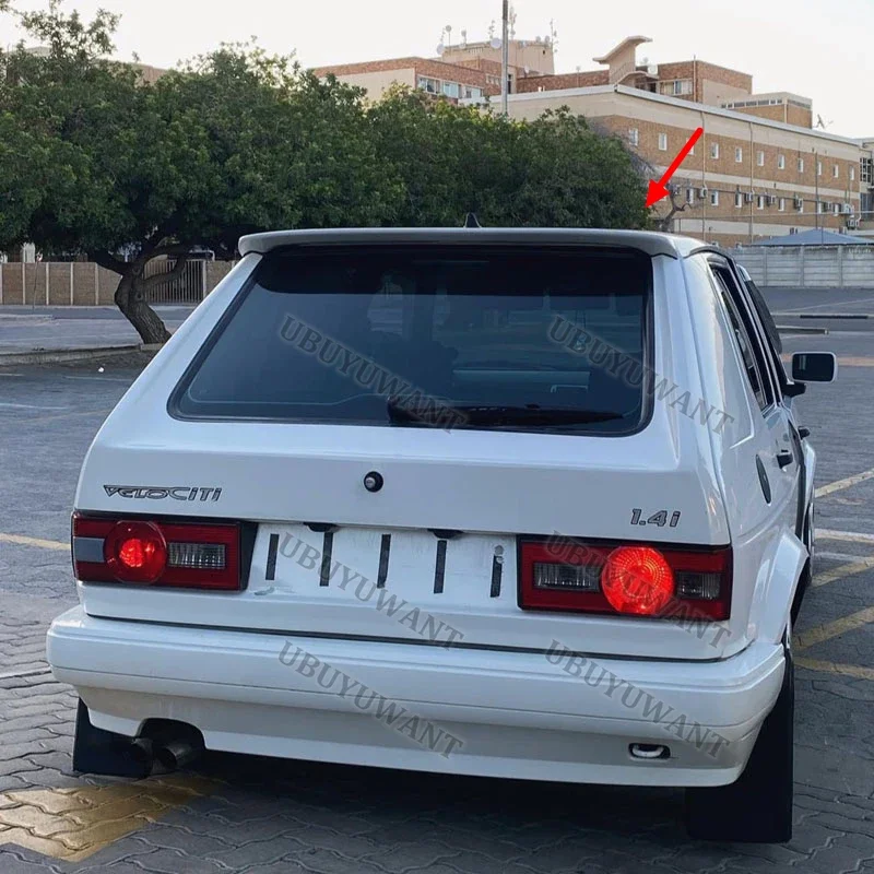 Vista trasera del alerón HighKick instalado en Volkswagen Golf 1 Mk1