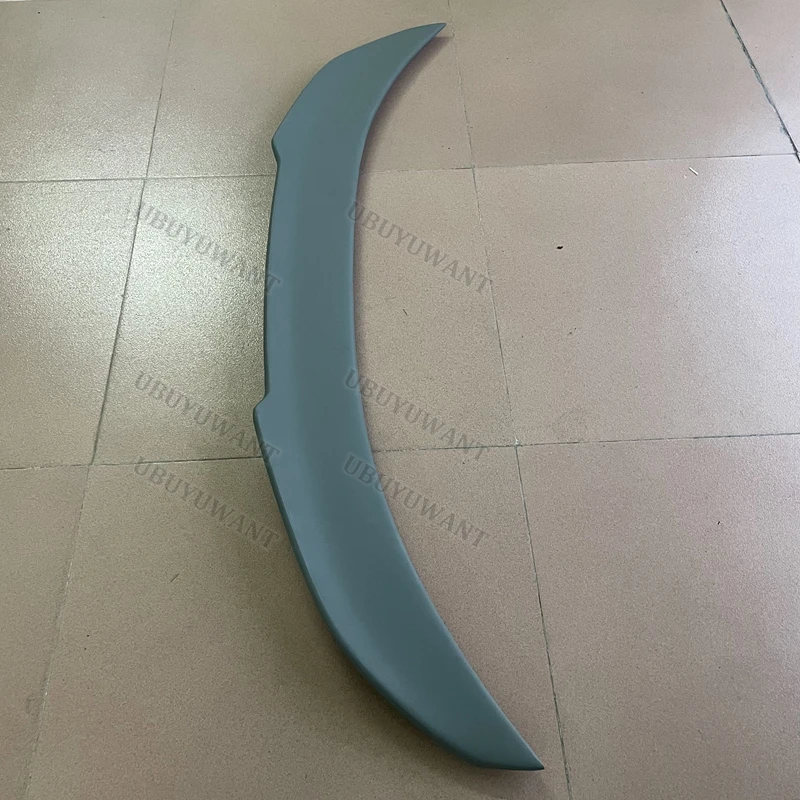 Alerón trasero BMW M6 - Detalle de acabado en carbono