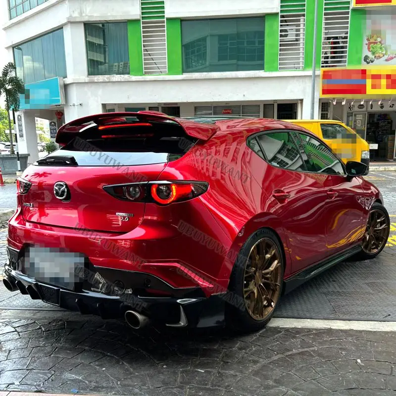 Alerón de techo con labio en fibra de carbono – Mazda 3 Hatchback - imagen 3