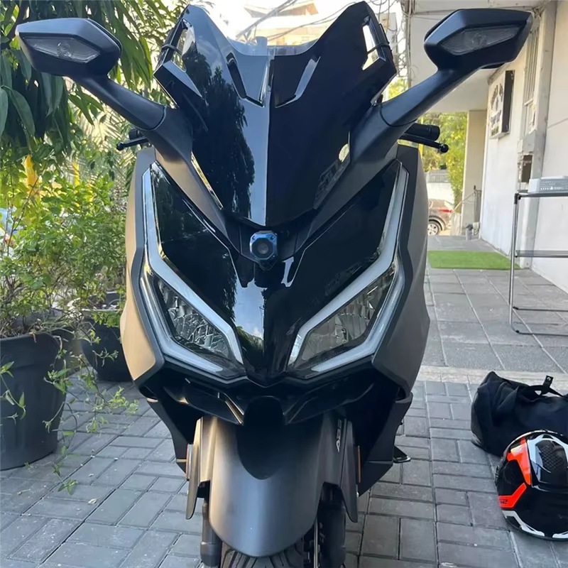 Carenado delantero Honda Forza 350 con alerones laterales - imagen 2