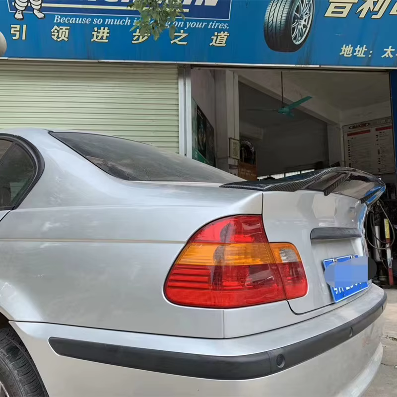 Alerón trasero cola de pato FRP – BMW Serie 3 E46 Berlina - imagen 3