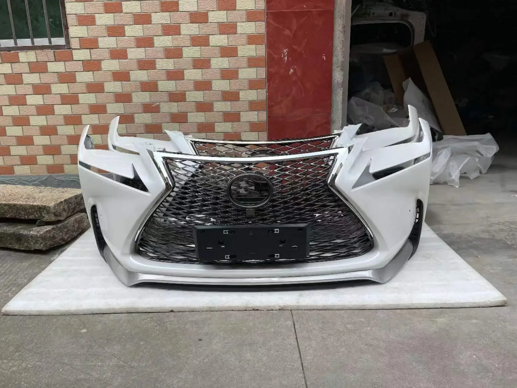 Conjunto parachoques delantero Lexus NX200 NX200t F Sport - imagen 3