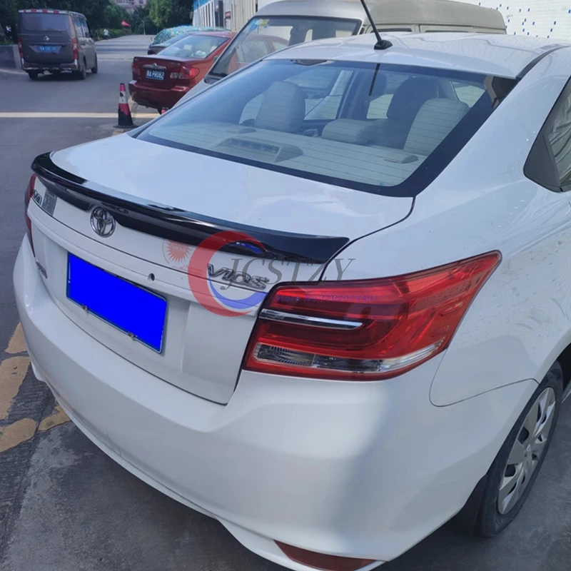 Alerón de maletero efecto carbono para Toyota Yaris/Vios 2014-2017 - imagen 2