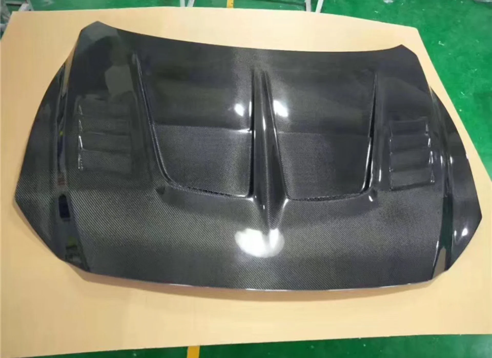 Capó de fibra de carbono para Mazda Atenza MK6 – ligero y deportivo - imagen 5
