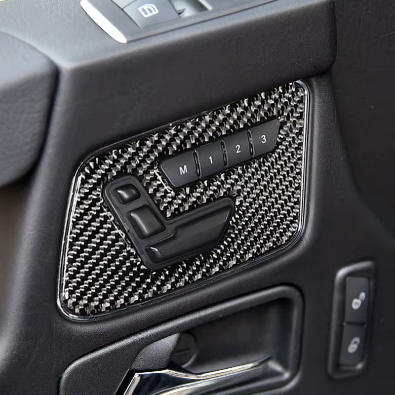 Embellecedor fibra de carbono interruptor asiento – Mercedes Clase G W463