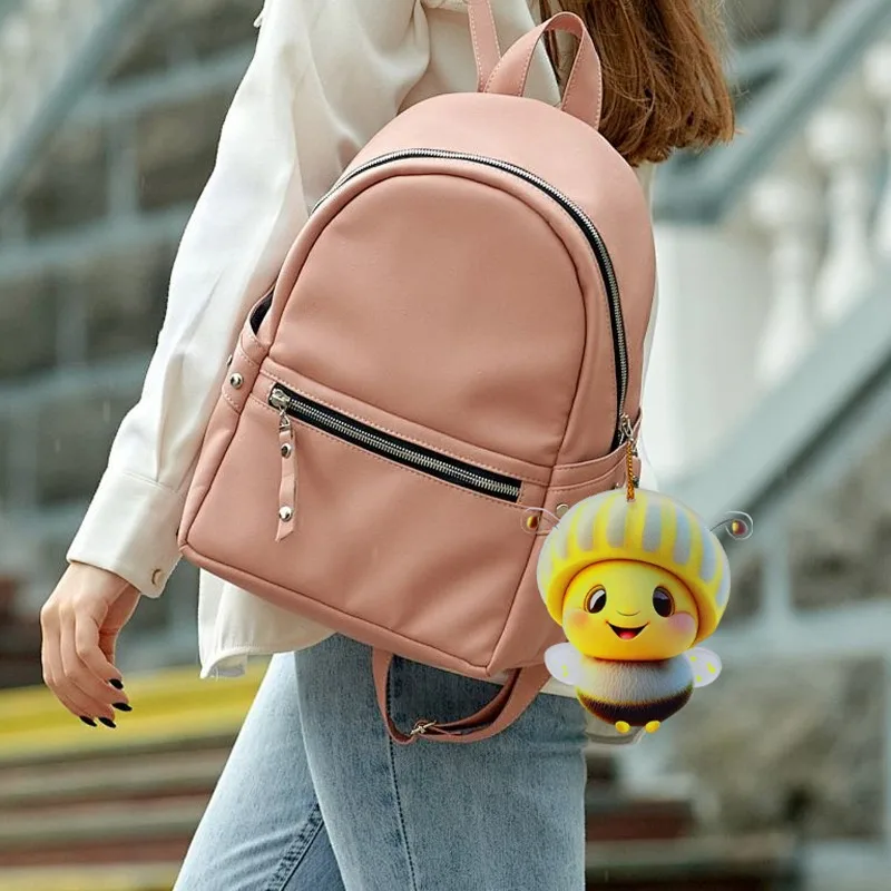 Nuevo colgante de acrílico para decoración navideña de coche pequeño, colgante con bonito espejo de coche de dibujos animados, accesorios para bolsa de libros, llavero colgante - imagen 5