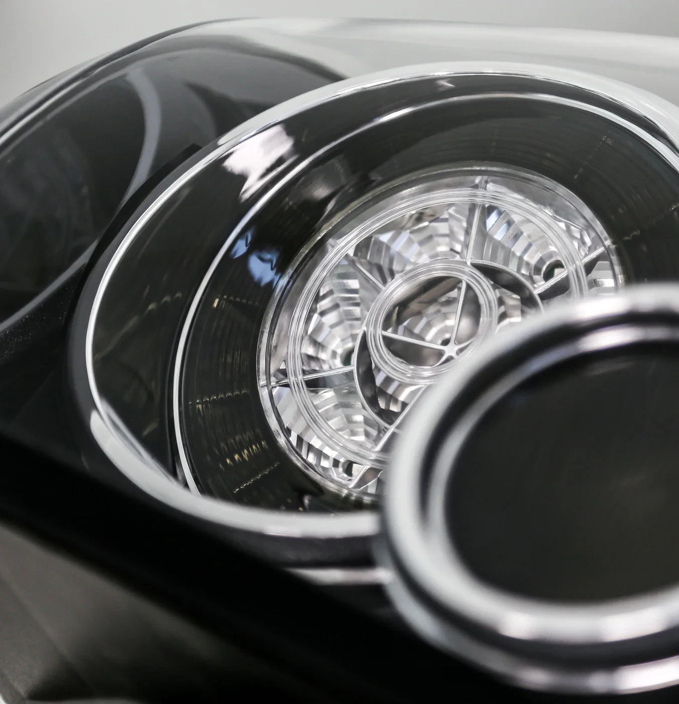 Tercer stop LED Range Rover Sport negro 2005-2013 - imagen 2