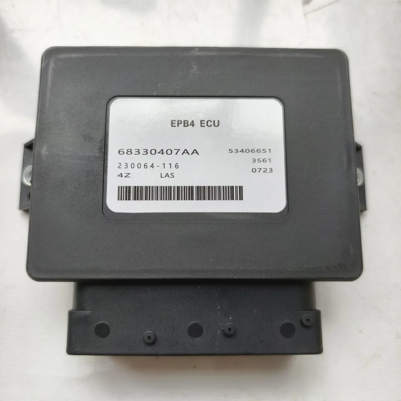Módulo de control de frenos 68330407AA vista frontal