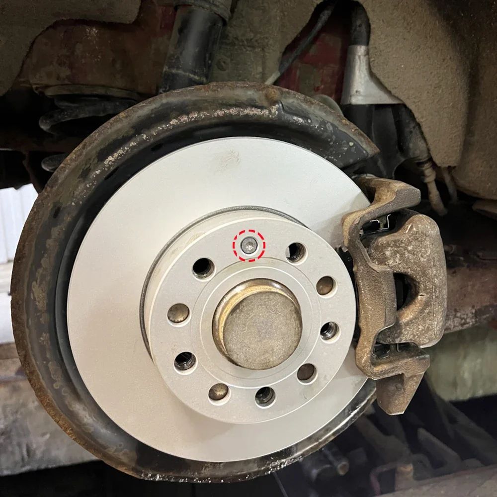 Tornillos avellanados para discos de freno Hyundai i10, i20 e i30 - imagen 5