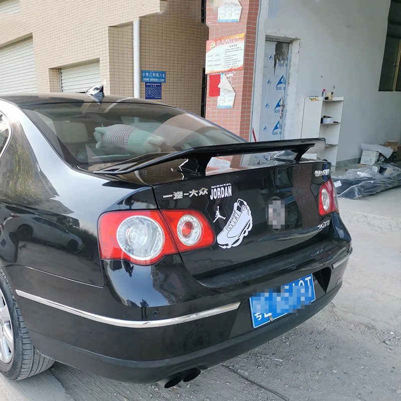 Alerón universal ABS para maletero de berlina – Tuning - imagen 2