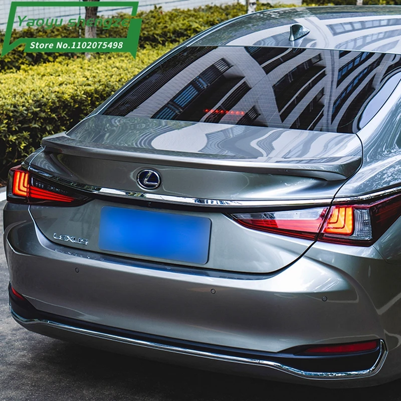 Alerón Lexus ES 2018 ajuste en carrocería