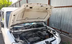 Amortiguadores de capó a gas: Citroën Berlingo y Peugeot Partner M59