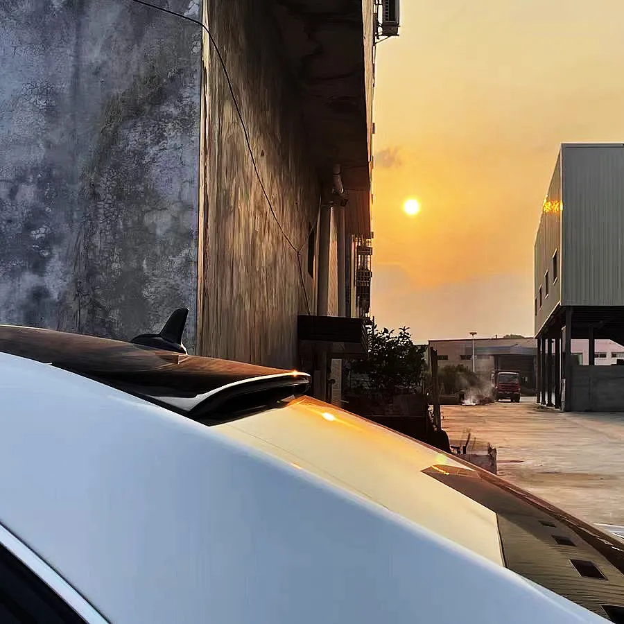 Alerón trasero 4 puertas Mercedes Benz Clase E W212 sedán - imagen 4