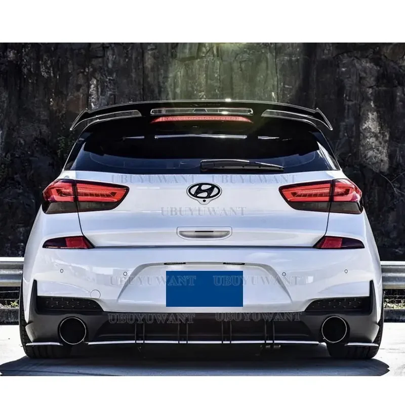 Alerón de techo ABS efecto carbono para Hyundai i20/i30 desde 2021 - imagen 3