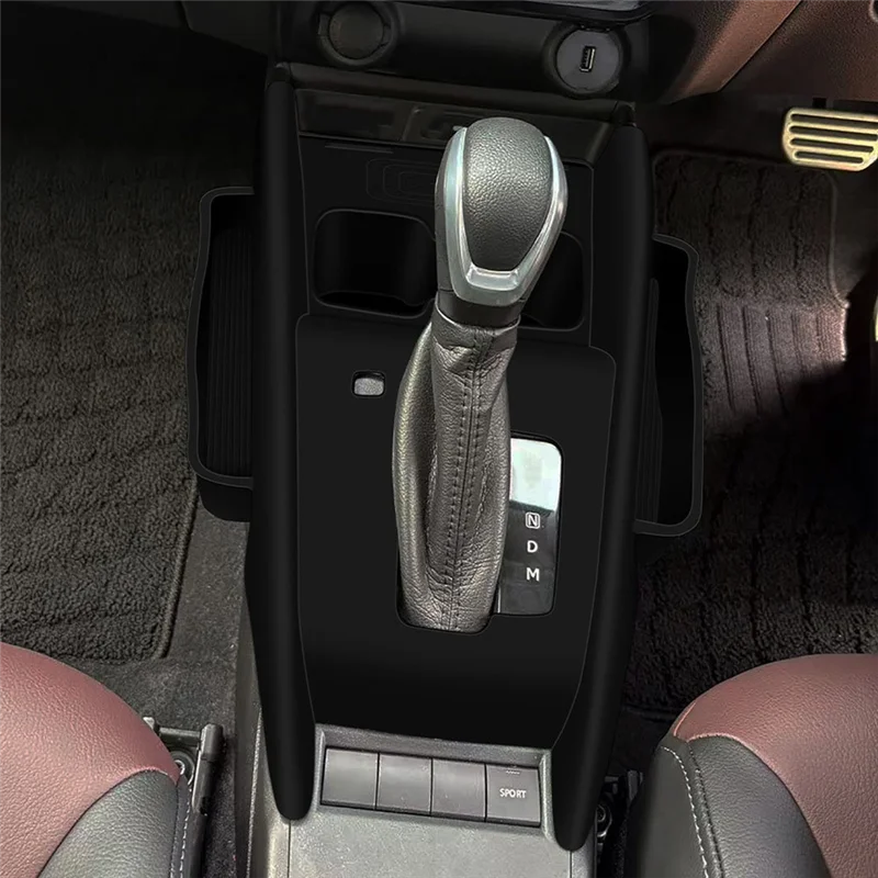 Portavasos panel cambios Suzuki Fronx 2024 - imagen 5