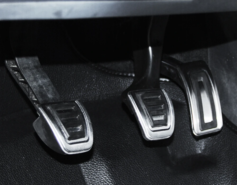 Detalle de la cubierta de pedal para vehículo