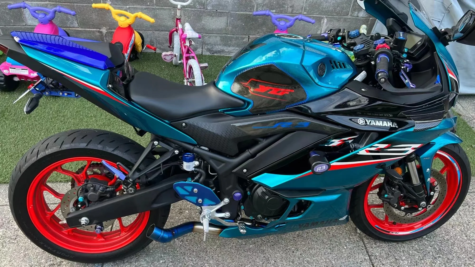 Tubo medio de escape de acero inoxidable para motocicleta