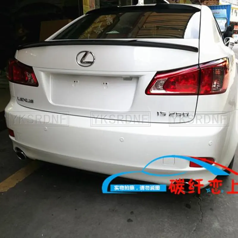 Alerón trasero de fibra de carbono para Lexus IS 2007-2013 vista frontal