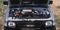 Kit amortiguador de gas para capó Isuzu Faster TF – Chevrolet LUV