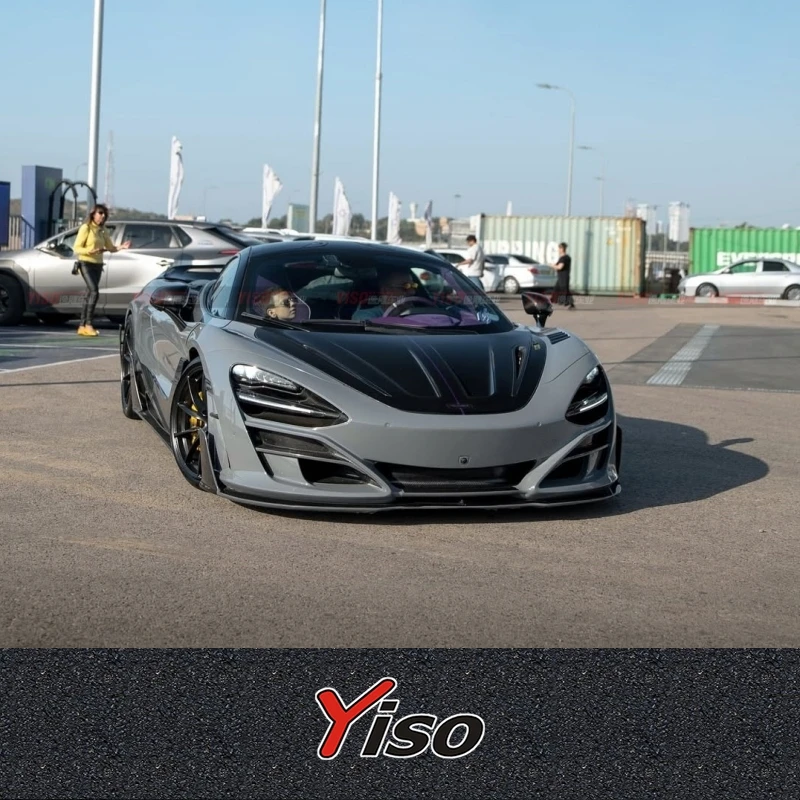 Kit fibra de carbono MANSOR capó y faros McLaren 720S - imagen 3