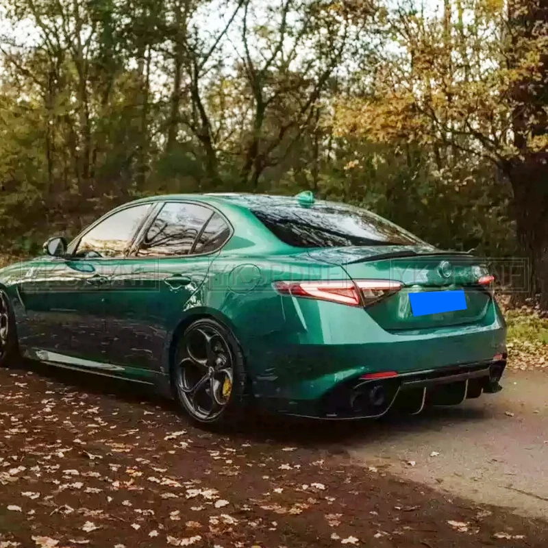 Alerón maletero fibra carbono negro brillante – Alfa Romeo Giulia Sedan 2015-2023 - imagen 5