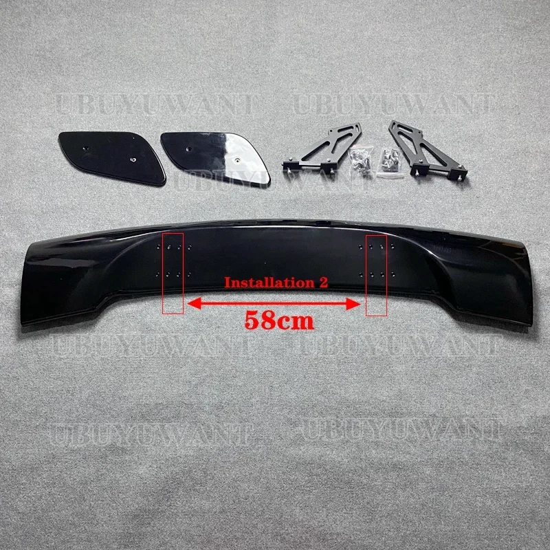 Accesorio exterior para la parte trasera del maletero