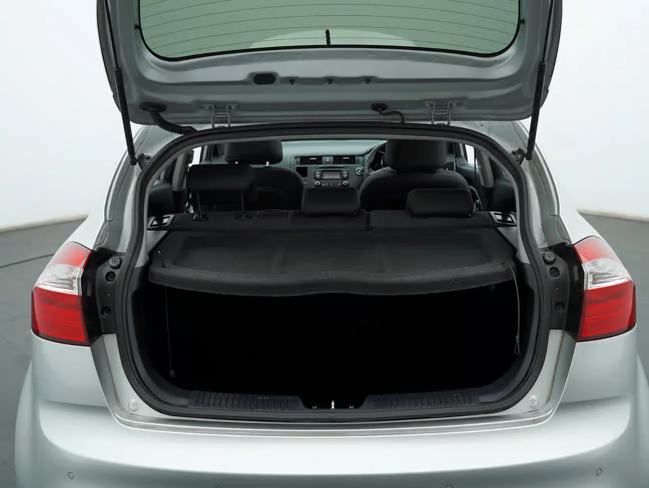 Amortiguadores de portón Kia Rio UB Hatchback 2011-2017