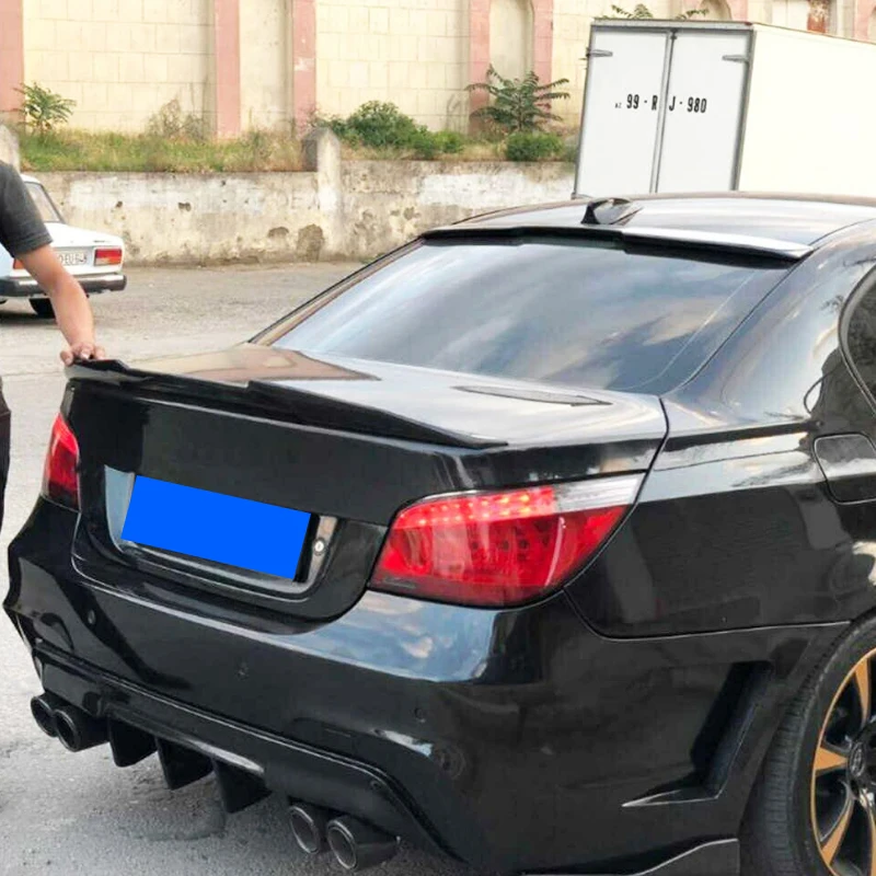 Alerón trasero estilo PSM instalado en BMW E60