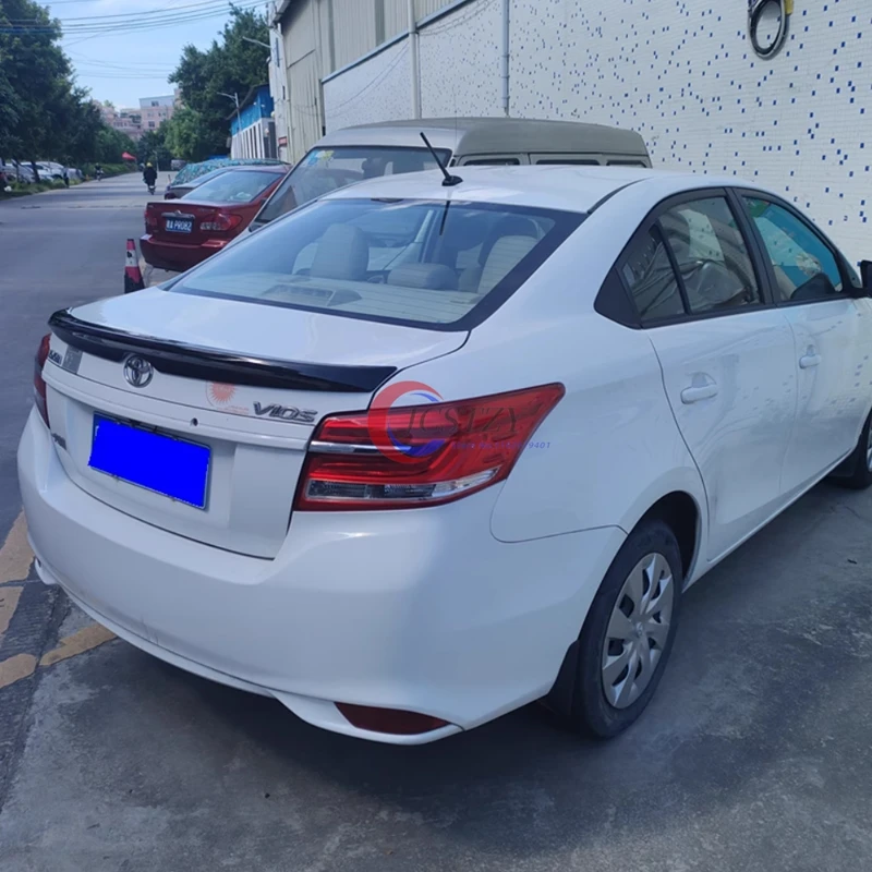 Alerón de maletero efecto carbono para Toyota Yaris/Vios 2014-2017 - imagen 3