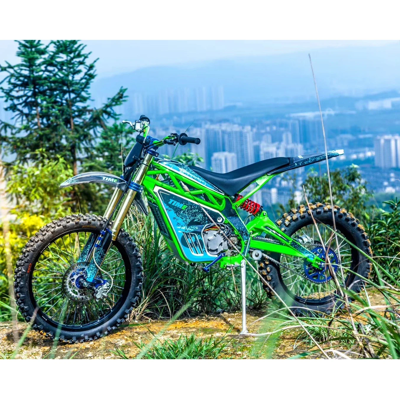 Detalle del motor eléctrico de bicicleta de cross