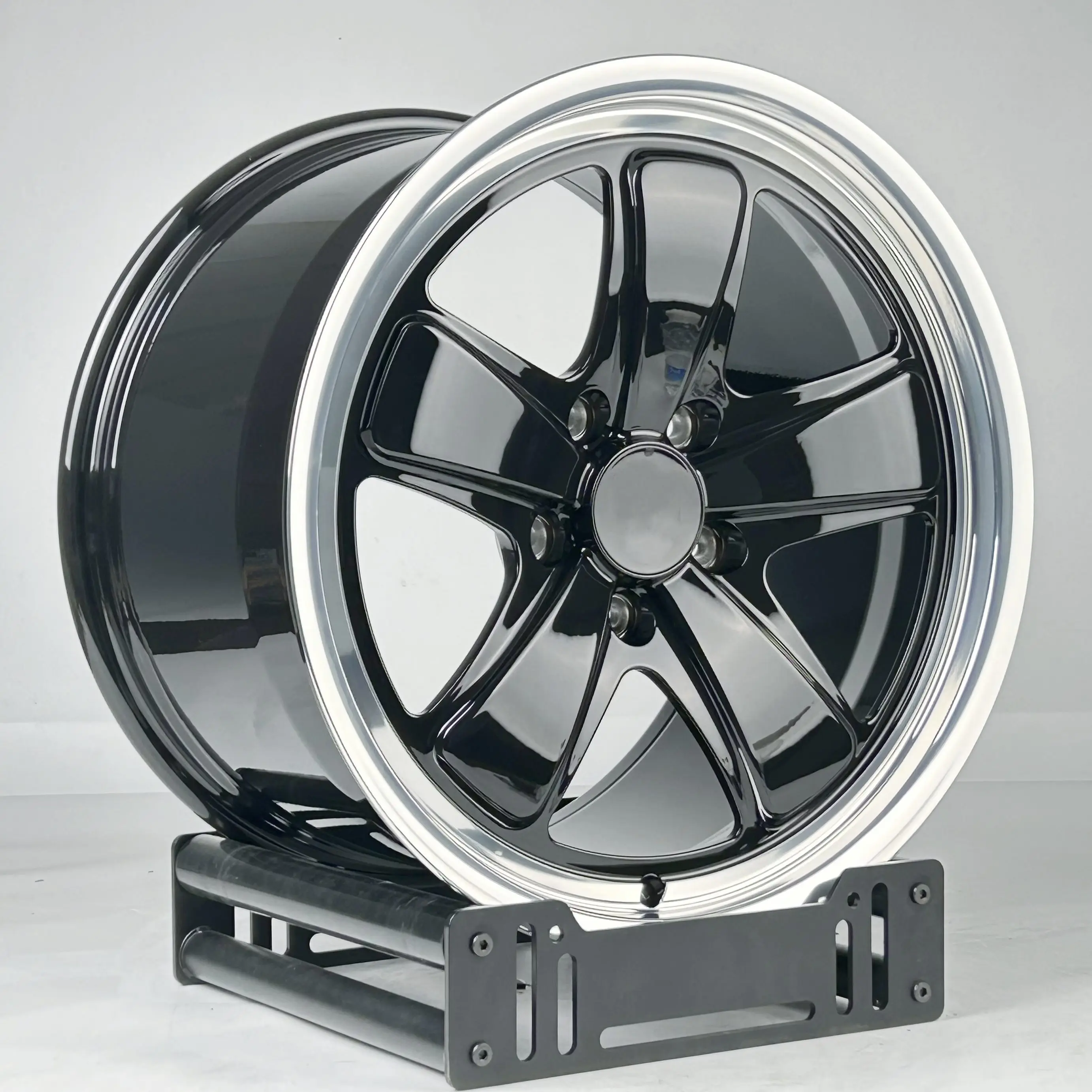 Llantas forjadas 5x130 Porsche 911 Carrera – aleación T6 20" - imagen 2